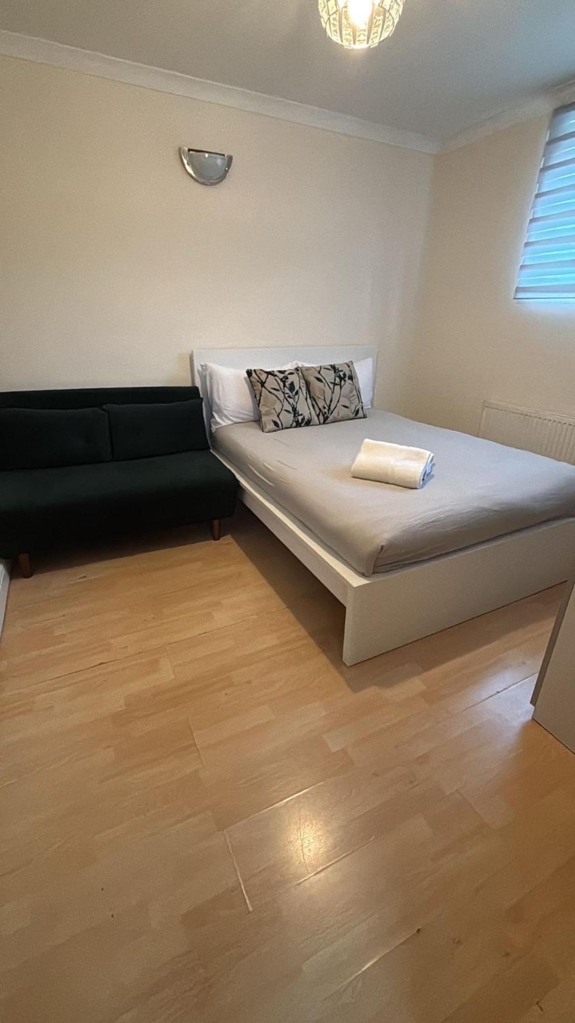 Entire 3 Bedroom Home - Minutes To Emirates Stadium! London Ngoại thất bức ảnh